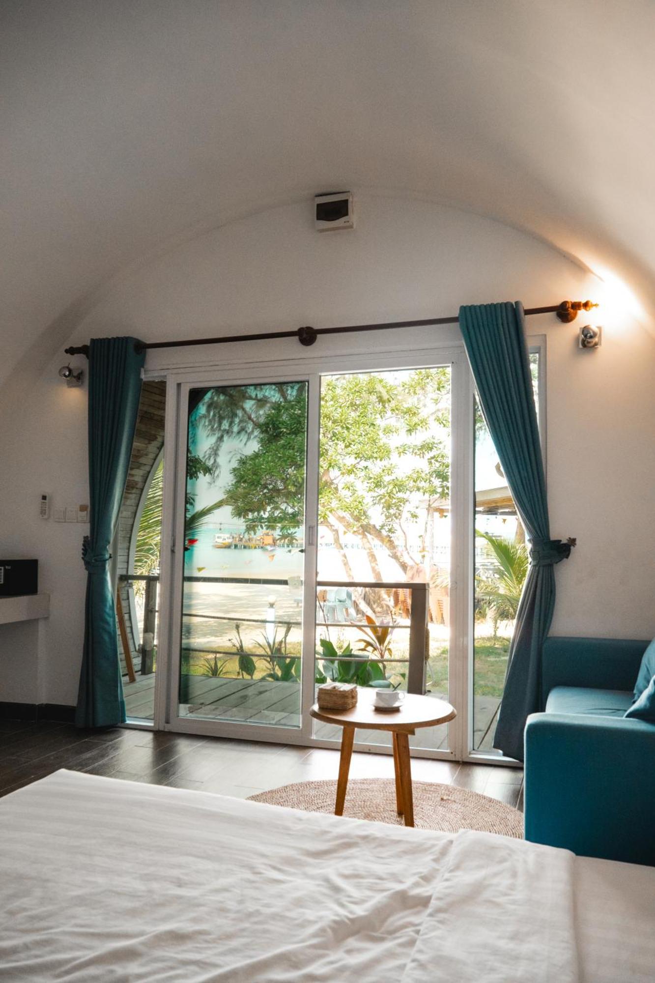 ทิวบ์ รีสอร์ต Hotel เกาะรงสำลน ภายนอก รูปภาพ